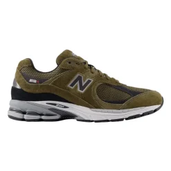Grüne Sneakers 2002R Woodland Stil