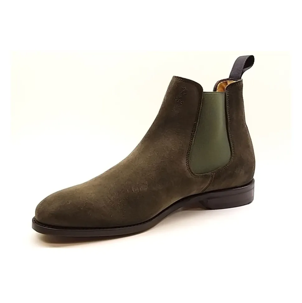 Grüner Wildlederstiefel mit elastischem Seitenband und geschützter Gummisohle