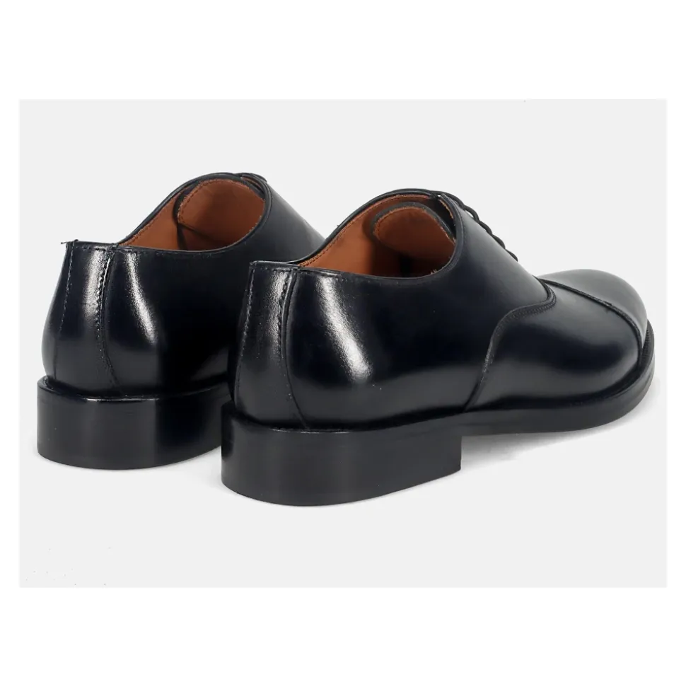 Handgefertigte schwarze Brogues für Herren