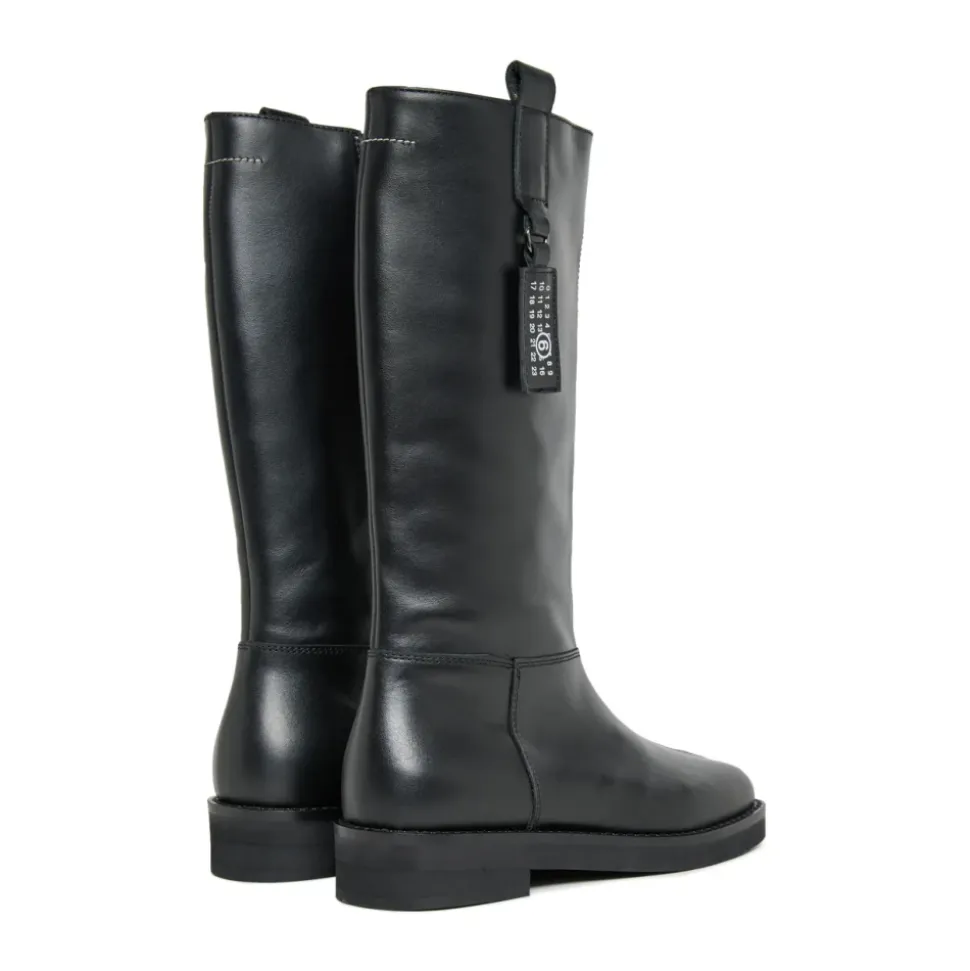 Hohe Lederstiefel