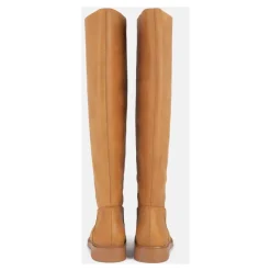 Hohe Stiefel