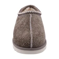 Holzschuhe für stilvolles Aussehen