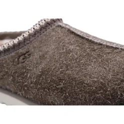 Holzschuhe für stilvolles Aussehen