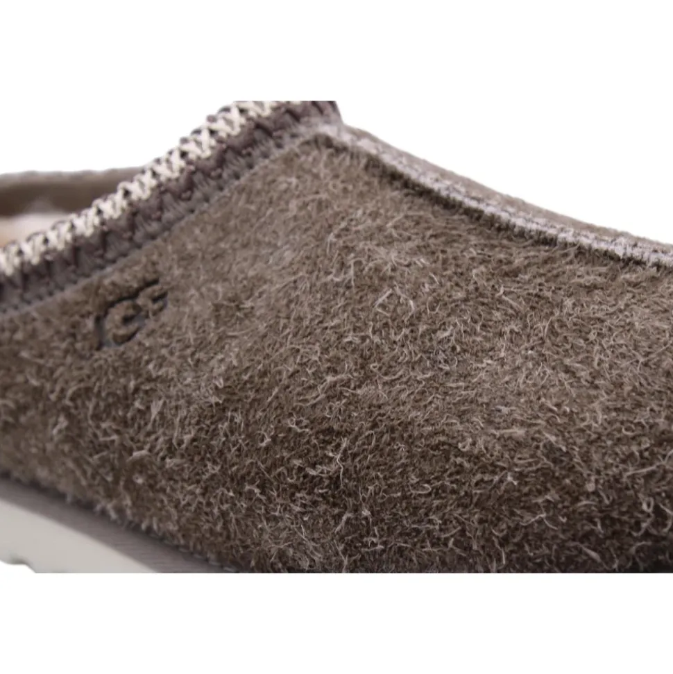 Holzschuhe für stilvolles Aussehen