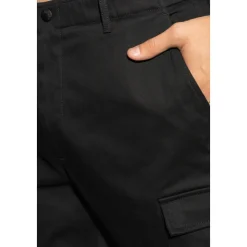 Hose mit Taschen