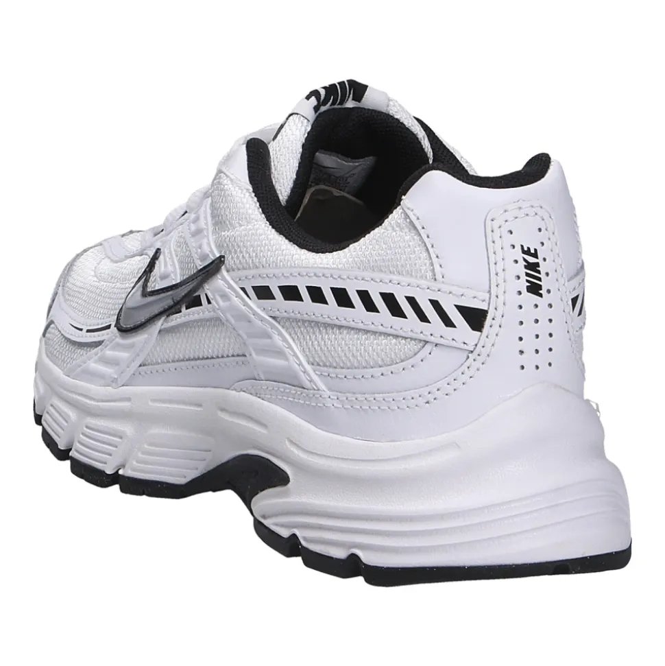 Initiator Sneaker