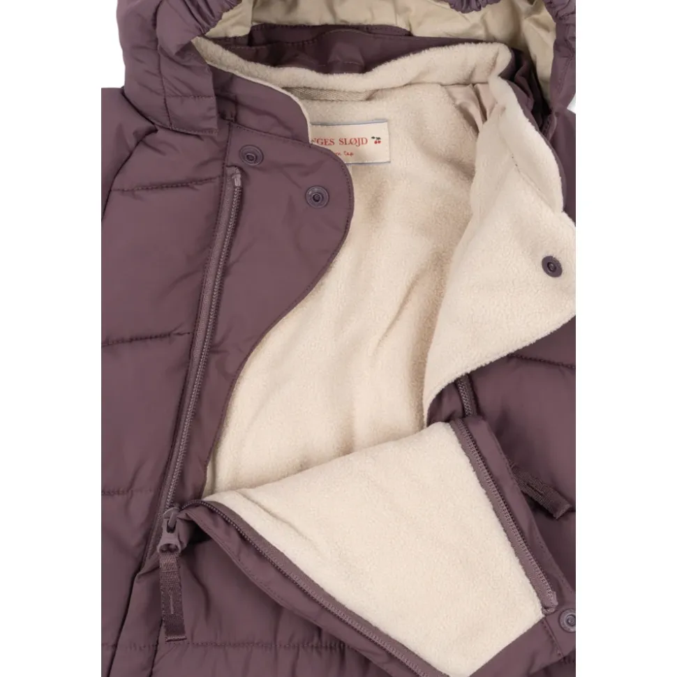 Isolierter Baby-Overall