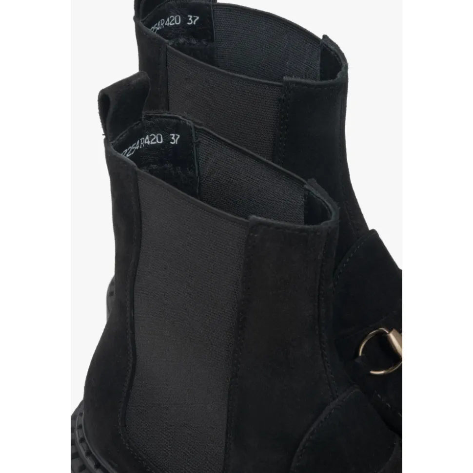 Italienische Velours Chelsea Boots mit goldener Schnalle