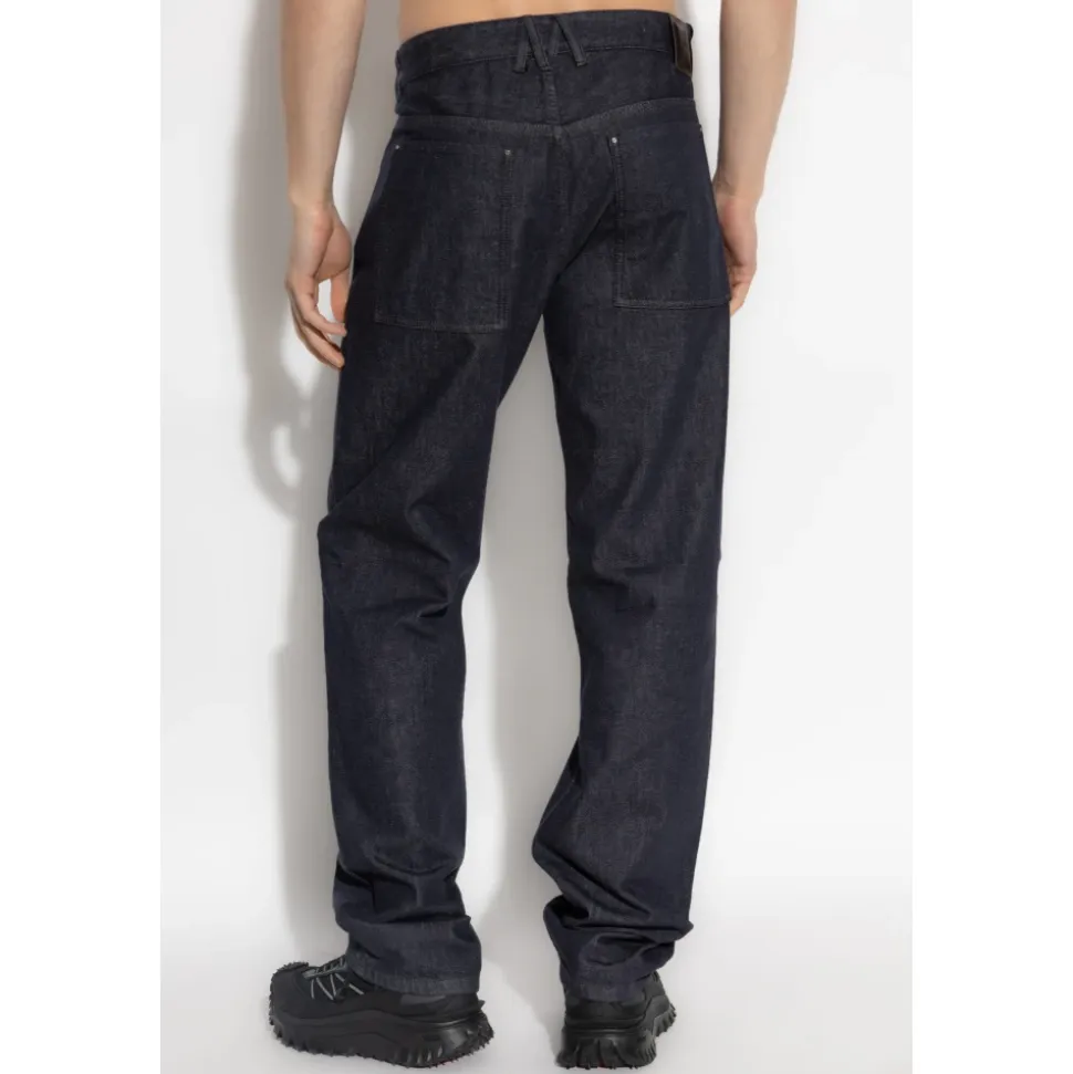 Jeans mit Logo