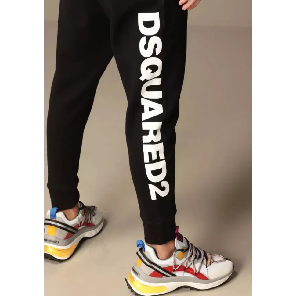 Joggerhose mit seitlichem Logo