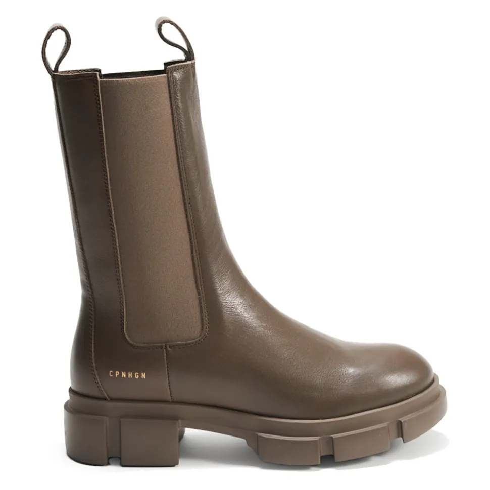 Kampfstiefel mit dicker Sohle