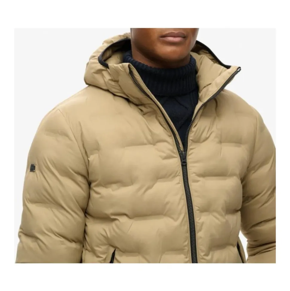 Kapuzenjacke mit Reißverschluss und Vordertaschen