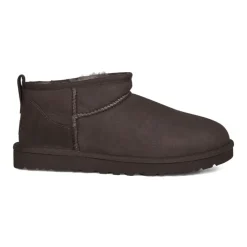 Klassische Braune Mini Stiefel