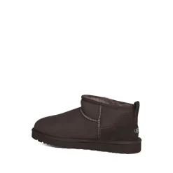 Klassische Braune Mini Stiefel