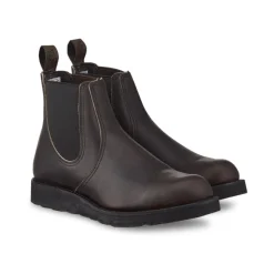 Klassische Chelsea Boots