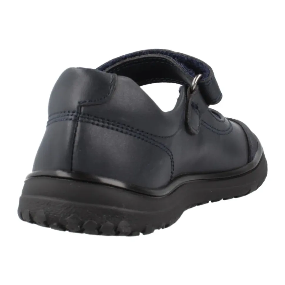 Klassische Kinderschuhe