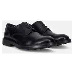 Klassische schwarze flache Schuhe