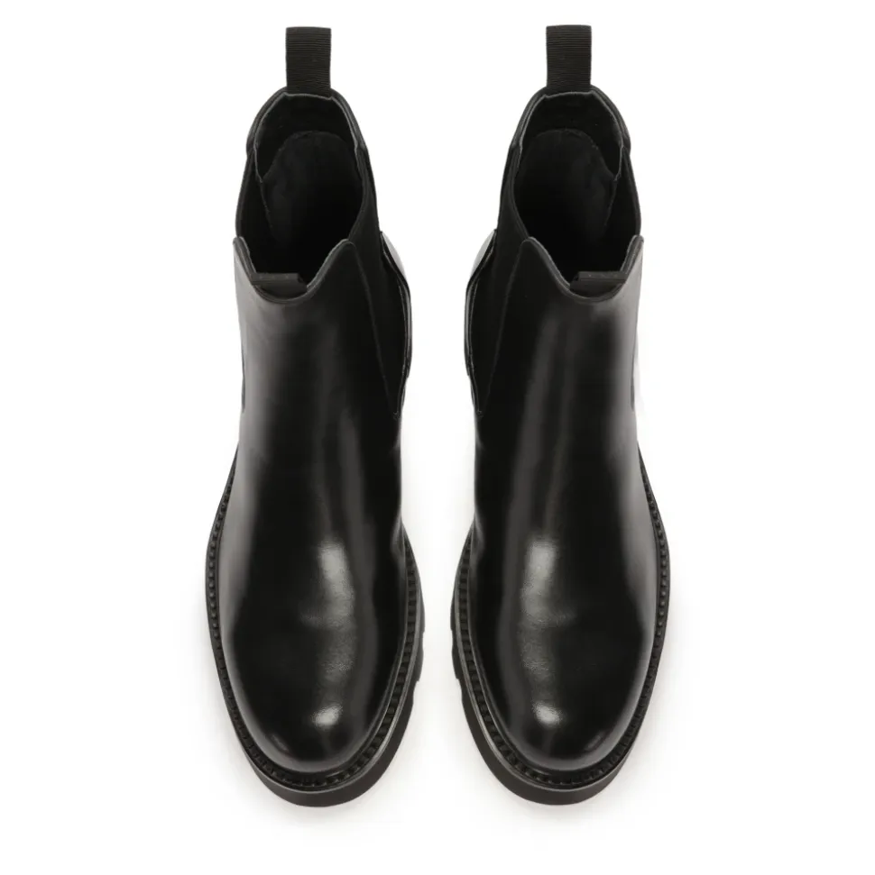 Klassische schwarze Herren-Pantoffeln auf einer Kleeblattsohle