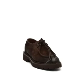 Klassischer Schnürschuh aus Wildleder