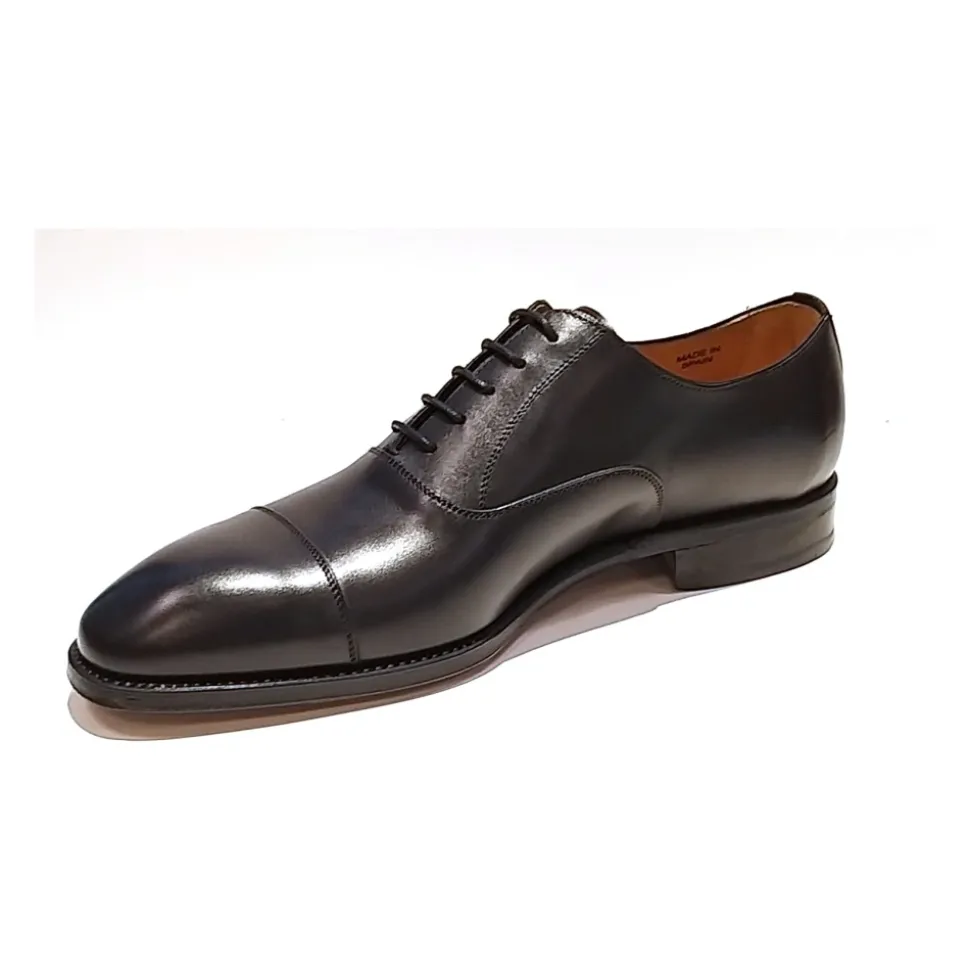 Klassischer schwarzer Boxcalf-Schuh mit Zehenkappe