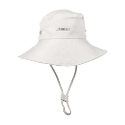 Le Bob De Nimes Hut