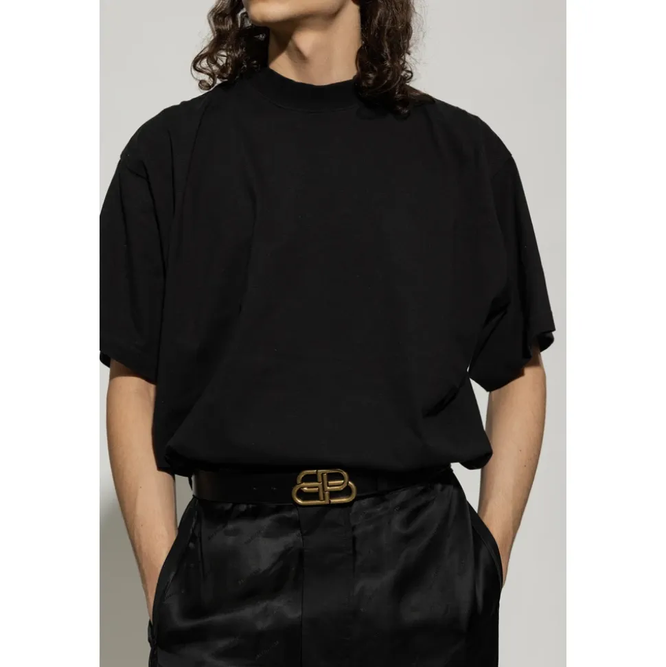 Leather belt with logo