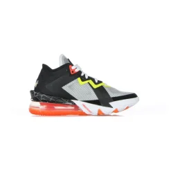 LeBron XVIII Low Basketballschuh