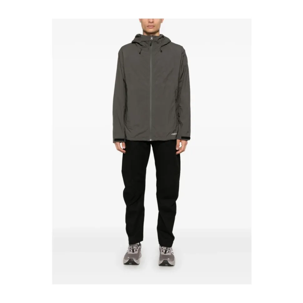 Leichtes, wasserabweisendes Kapuzen-Sweatshirt