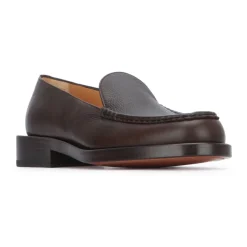 Les Mocassins