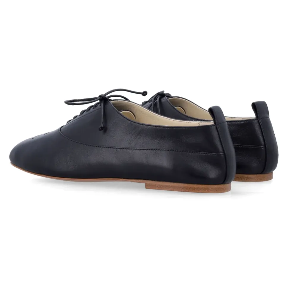 Lise Perforated Triomphe Richelieu Schuh