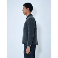 Locker geschnittenes Button-Down-Hemd