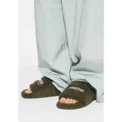 Logo Slides