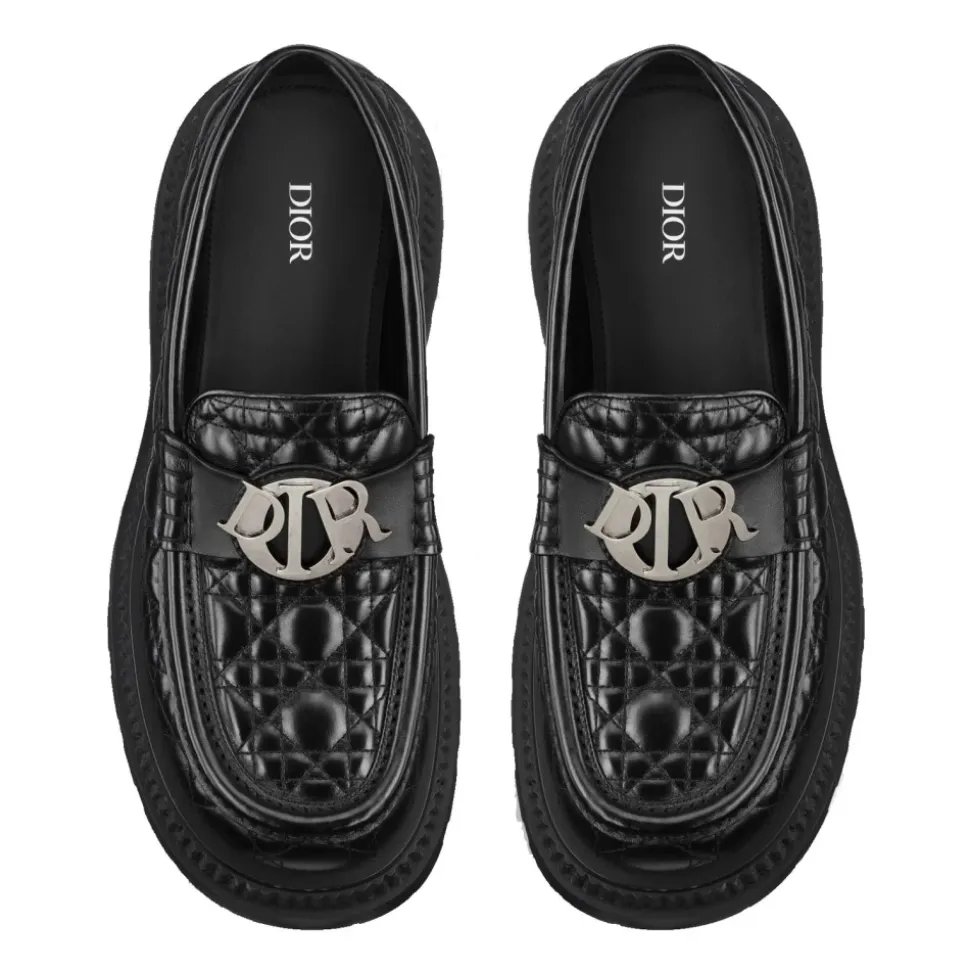 Luxuriöse Lederloafer mit Charme-Schnalle