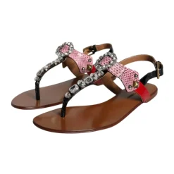 Luxuriöse Verzierte Zehentrenner Modell