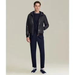 Marineblaue Wolljacke