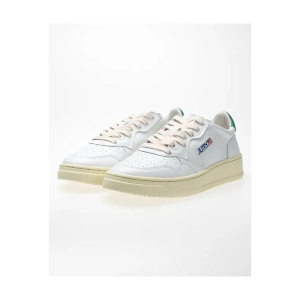 Medalist Low Sneaker