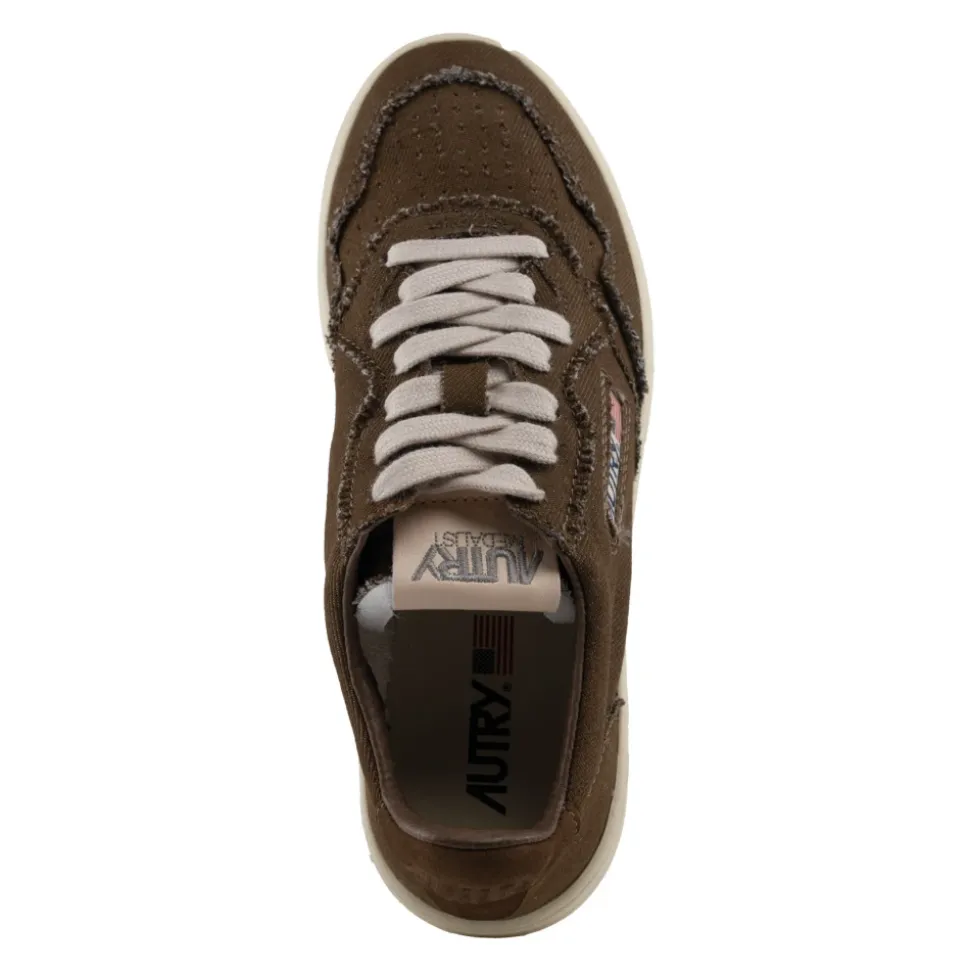 Medalist Low Sneakers