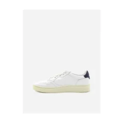 Medalist Low Sneakers