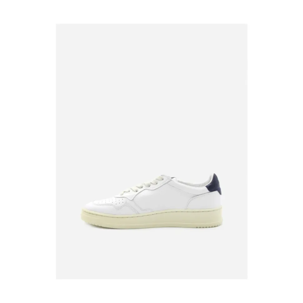 Medalist Low Sneakers