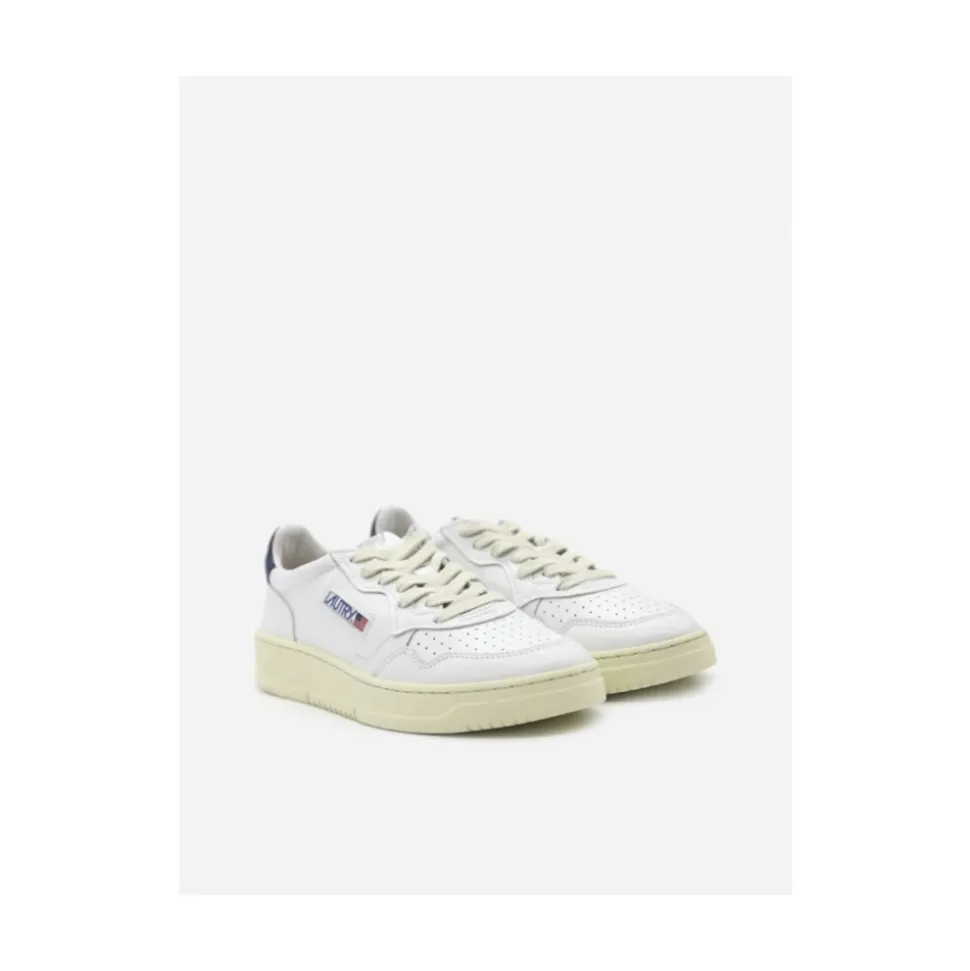 Medalist Low Sneakers