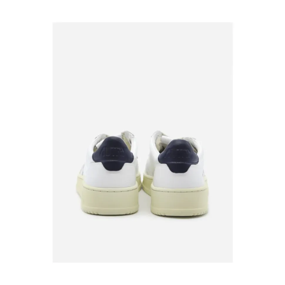 Medalist Low Sneakers