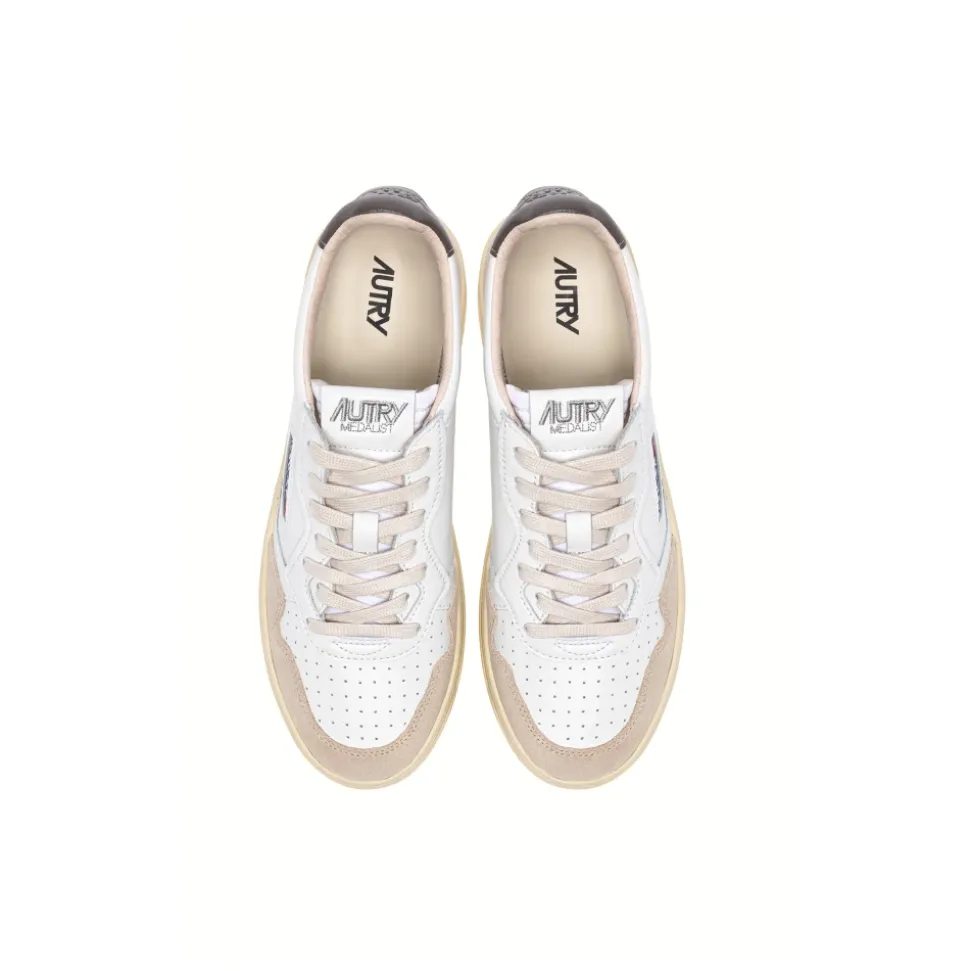 Medalist Low Sneakers