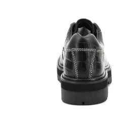 Niedrige Top Outrival Sneakers