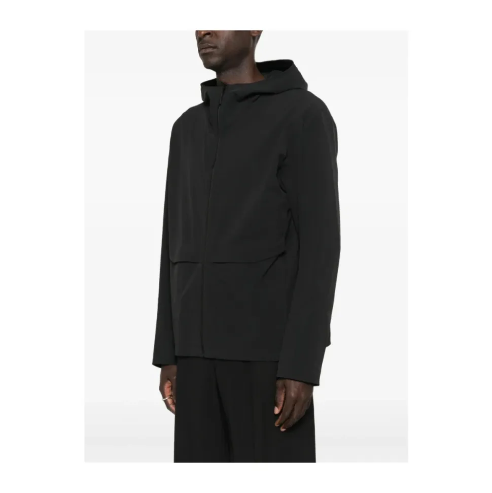 Outerwear Veilance