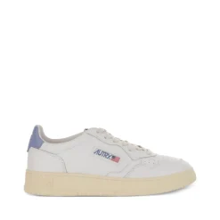 Perforierte Ledersneakers Blauer Akzent