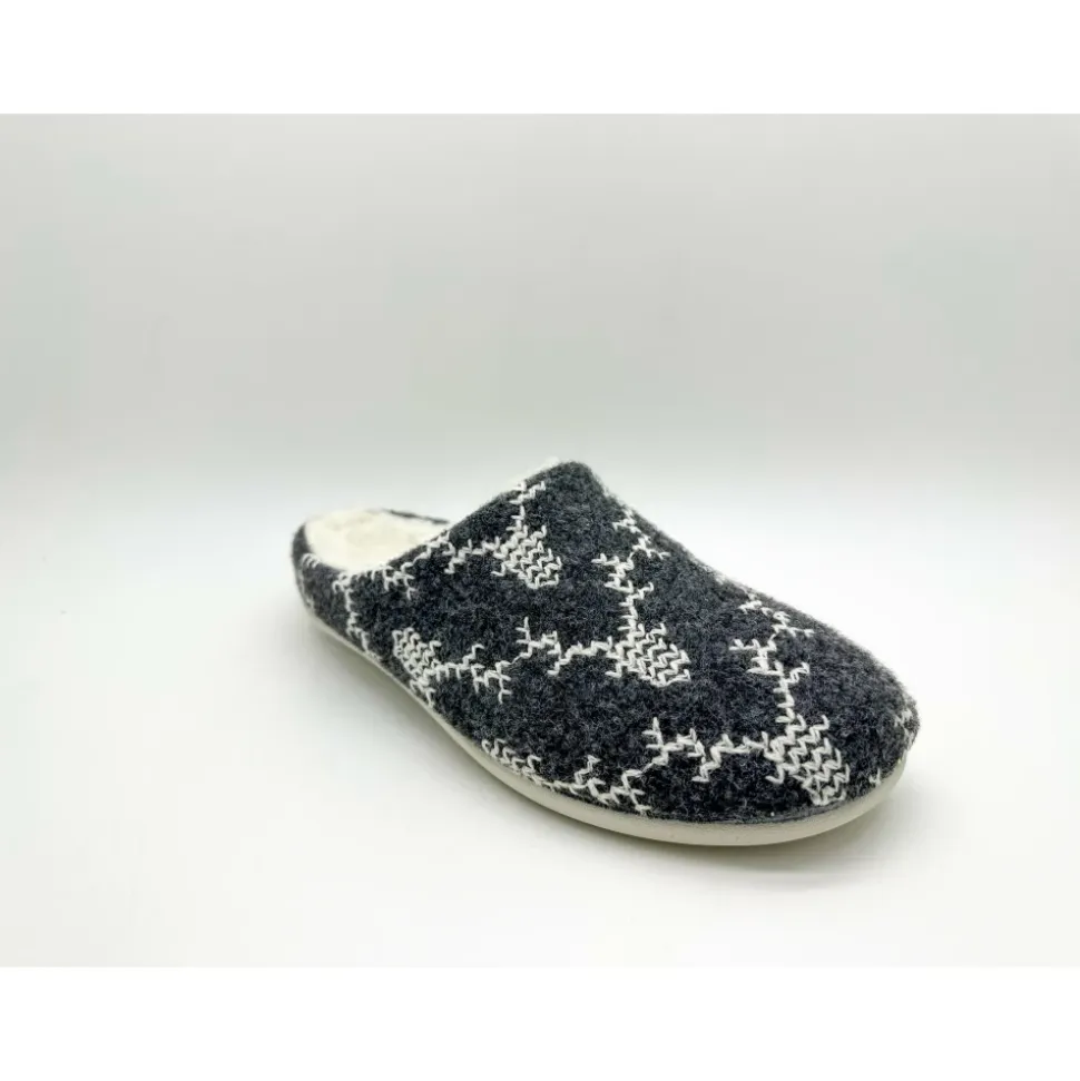 PET Slipper
