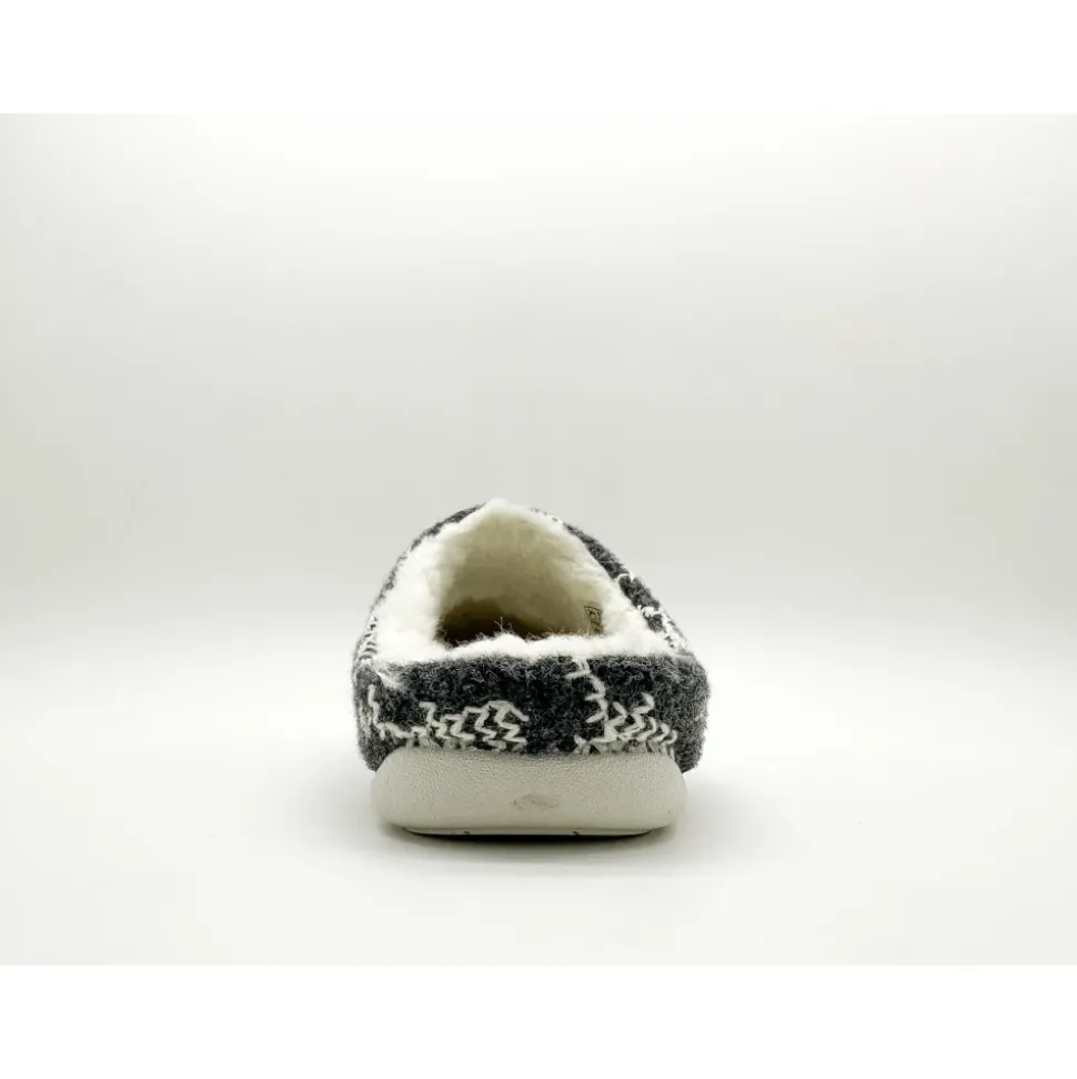 PET Slipper