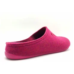 PET Slipper