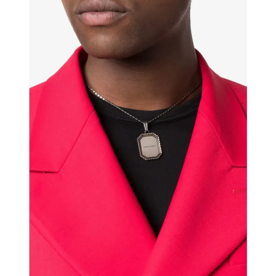 Plate Medallion Cameo Chain Necklace