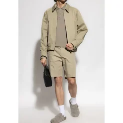 Polo mit gesticktem Logo auf der Rückseite